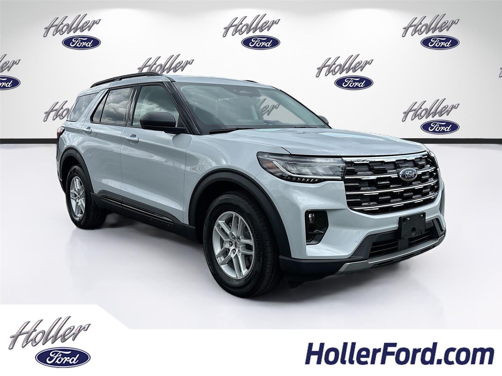 2026 Ford Explorer Active w/200A Pkg in Space White Metallic — front three-quarter view